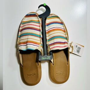 NWT Sanuk Womens You Got My Back ST Blanket Bright Multi Size 10